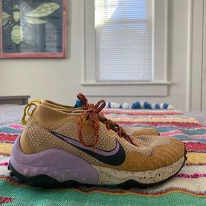 Nike Trail Wildhorse 7 Women’s Sneakers Wheat - size 6.5